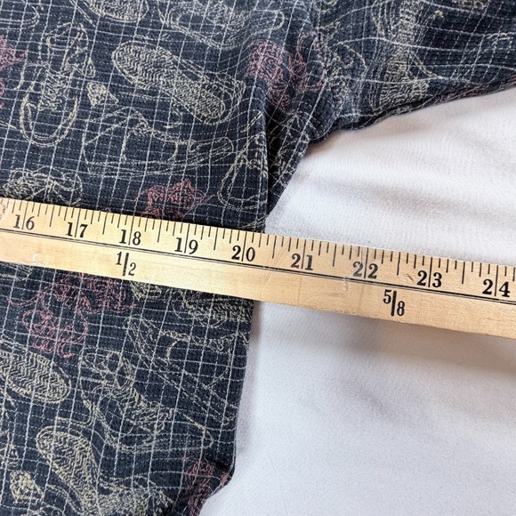 Stash House Flippin Sneakers Sweater - Picture 7 of 7